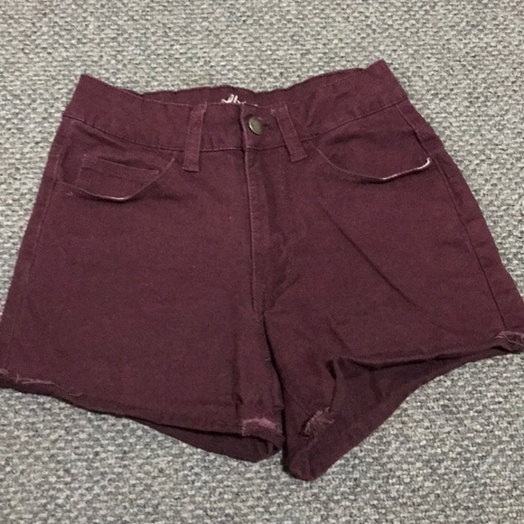 Burgundy high waisted shorts - Picture 1 of 3